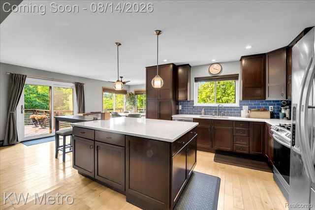3050 Indian Lake Road, Addison Township, MI 48370