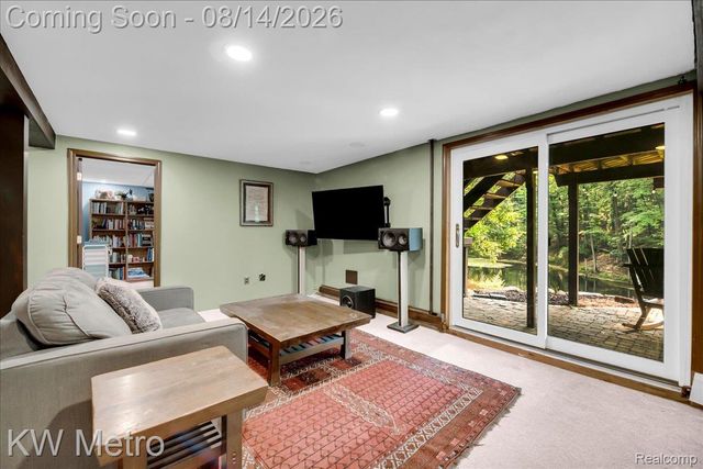3050 Indian Lake Road, Addison Township, MI 48370