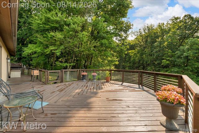 3050 Indian Lake Road, Addison Township, MI 48370