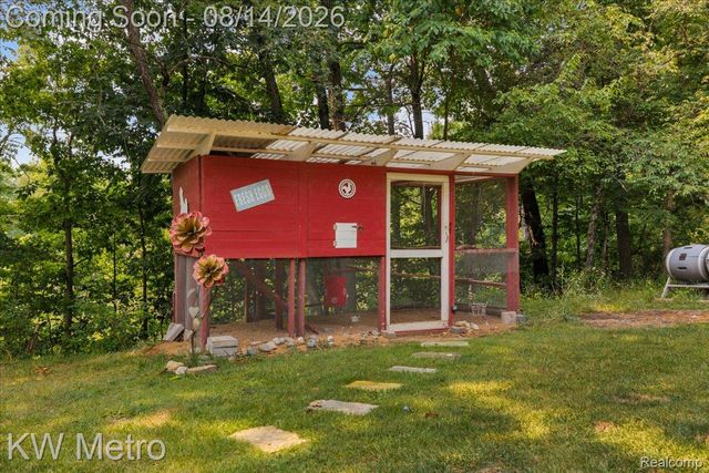 3050 Indian Lake Road, Addison Township, MI 48370