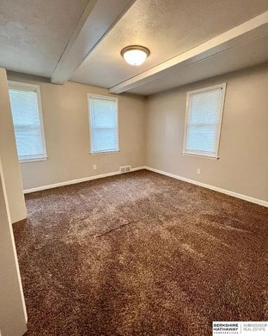 4814 Polk Street, Omaha, NE 68117