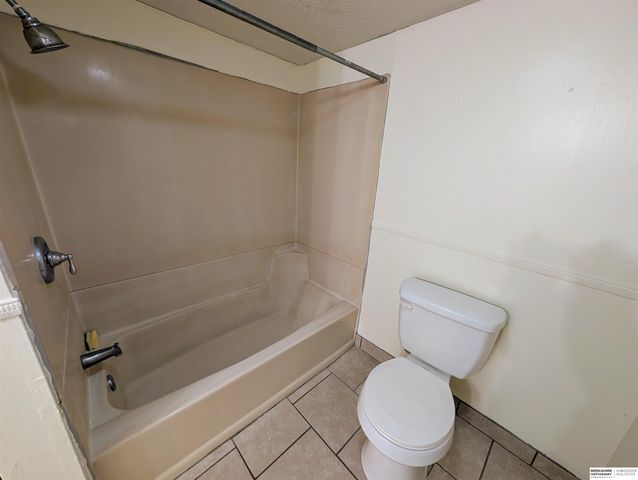 4814 Polk Street, Omaha, NE 68117