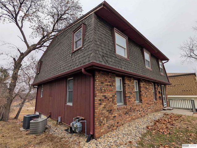 4814 Polk Street, Omaha, NE 68117