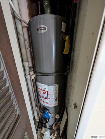 4814 Polk Street, Omaha, NE 68117