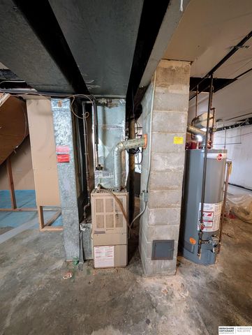 4814 Polk Street, Omaha, NE 68117