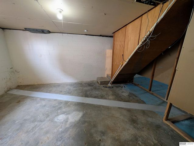 4814 Polk Street, Omaha, NE 68117