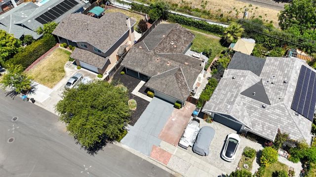 5804 Chesbro Avenue, San Jose, CA 95123