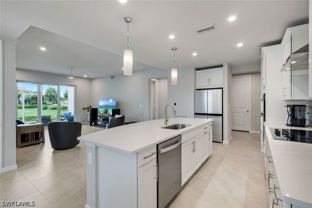 4563 Arboretum CIR 101, Naples, FL 34112