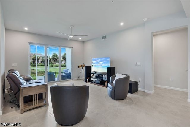 4563 Arboretum CIR 101, Naples, FL 34112