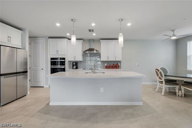 4563 Arboretum CIR 101, Naples, FL 34112