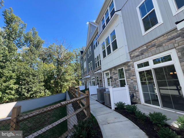 10106 DONATELLO, Princeton, NJ 08540