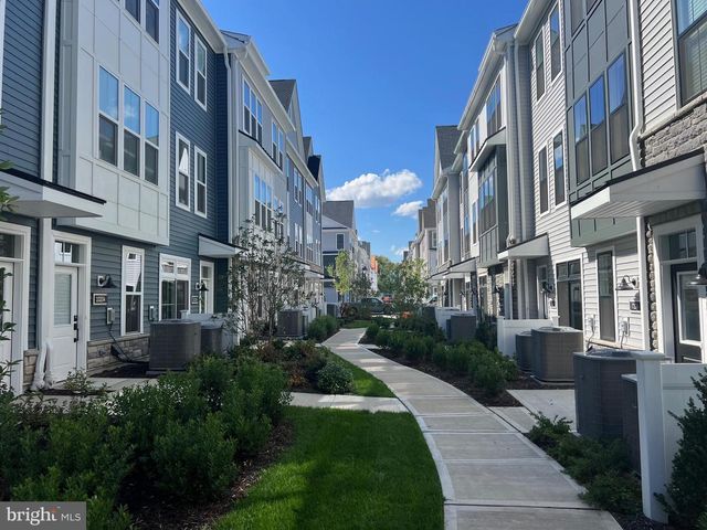 10106 DONATELLO, Princeton, NJ 08540