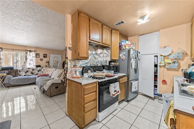 2149 Chestnut Street, San Bernardino, CA 92410