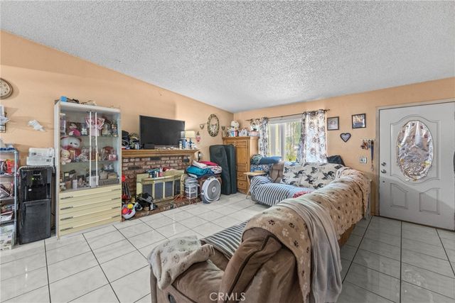 2149 Chestnut Street, San Bernardino, CA 92410