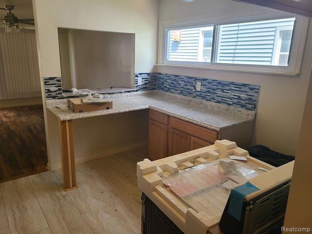 1881 S Deacon Street, Detroit, MI 48217