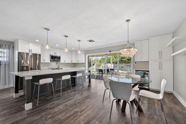 159 SE 26th Avenue, Boynton Beach, FL 33435
