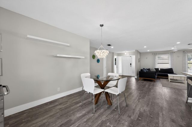 159 SE 26th Avenue, Boynton Beach, FL 33435