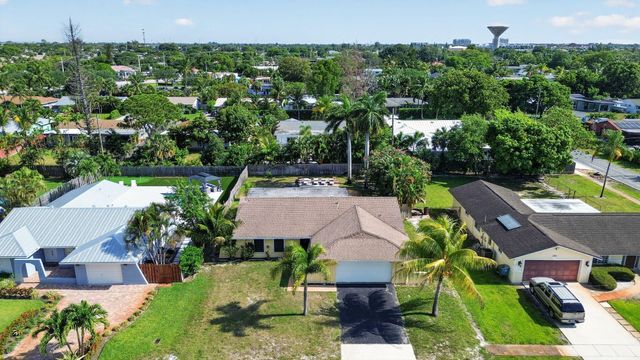 159 SE 26th Avenue, Boynton Beach, FL 33435