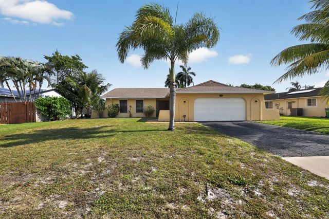 159 SE 26th Avenue, Boynton Beach, FL 33435