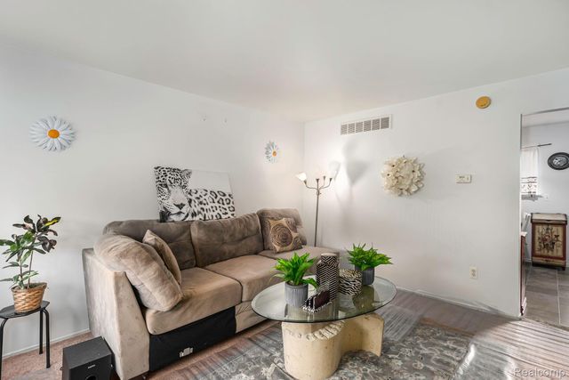 9602 Cornell Street, Taylor, MI 48180