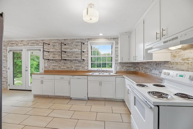 441 Lynn Dr, Nashville, TN 37211
