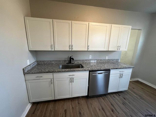 3614 Charles Street, Omaha, NE 68131