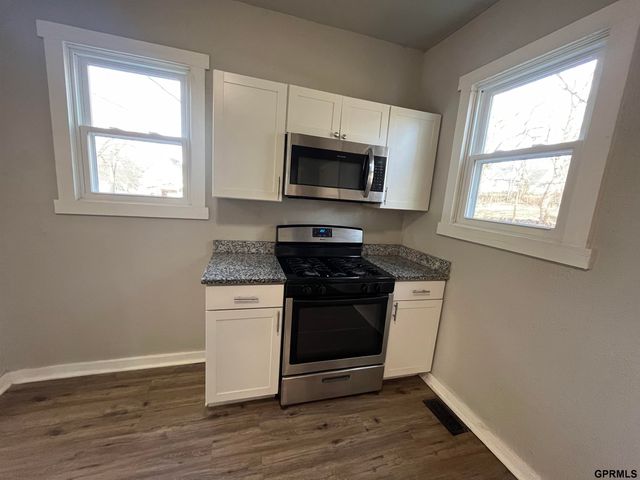 3614 Charles Street, Omaha, NE 68131