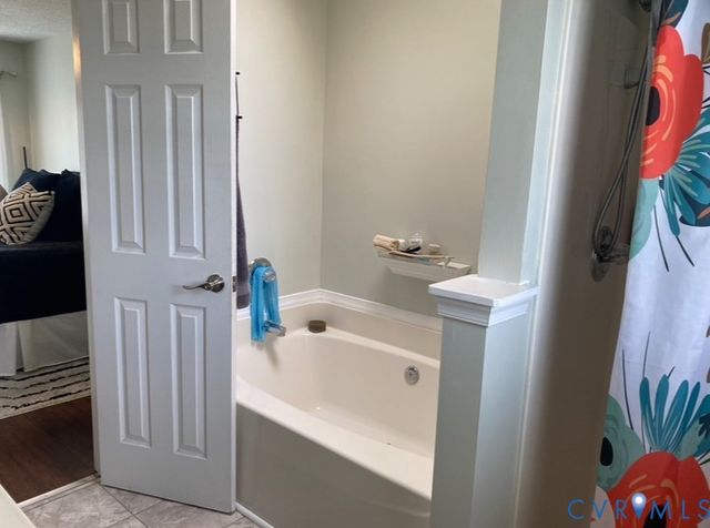 1116 Elmshadow Dr, Henrico, VA 23231