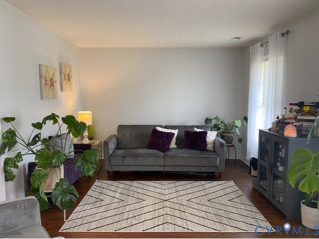 1116 Elmshadow Dr, Henrico, VA 23231