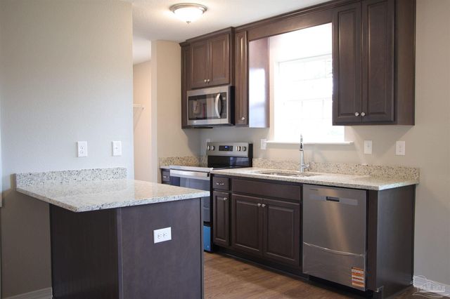 8055 El Estrecho Dr, Pensacola, FL 32514