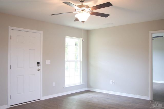 8055 El Estrecho Dr, Pensacola, FL 32514