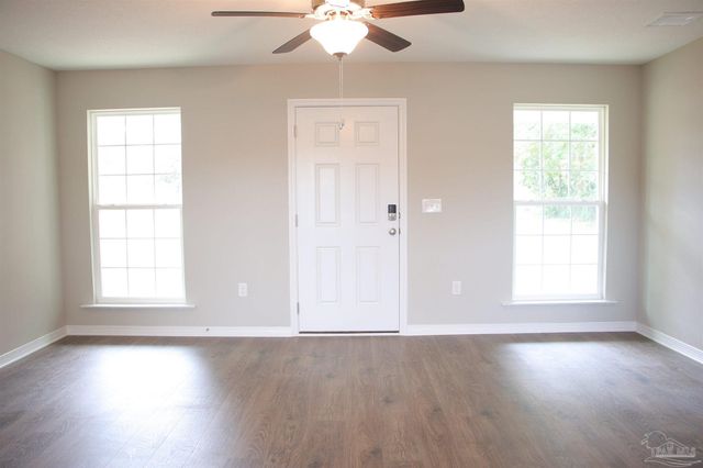 8055 El Estrecho Dr, Pensacola, FL 32514