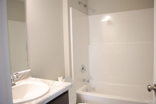 8055 El Estrecho Dr, Pensacola, FL 32514