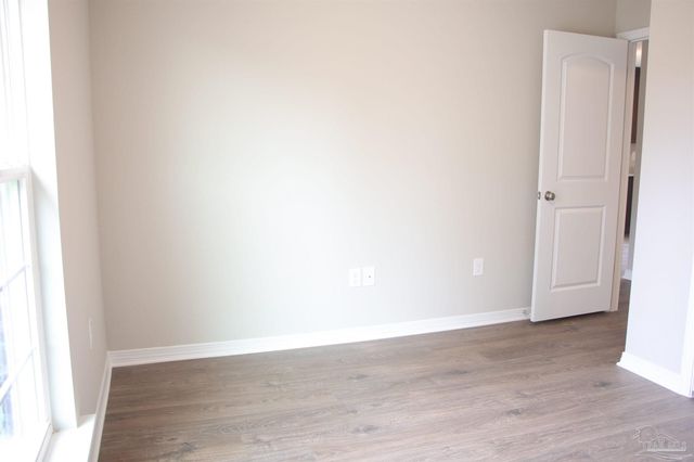 8055 El Estrecho Dr, Pensacola, FL 32514