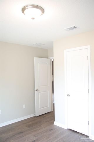 8055 El Estrecho Dr, Pensacola, FL 32514