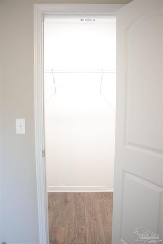 8055 El Estrecho Dr, Pensacola, FL 32514