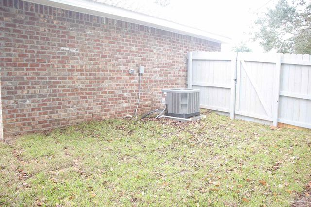 8055 El Estrecho Dr, Pensacola, FL 32514