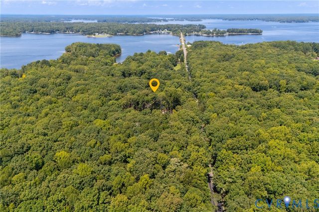 4028 Moody Town Rd, Bumpass, VA 23024