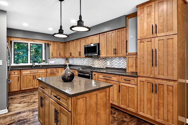 315 Kettle COURT, Slinger, WI 53086