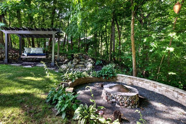 315 Kettle COURT, Slinger, WI 53086