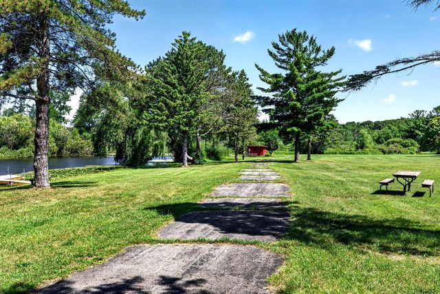 315 Kettle COURT, Slinger, WI 53086