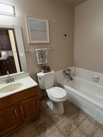 5017 Tamarisk Ct, Sacramento, CA 95842