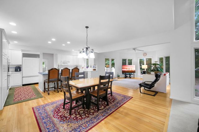 36W244 Fieldcrest Drive, St. Charles, IL 60175