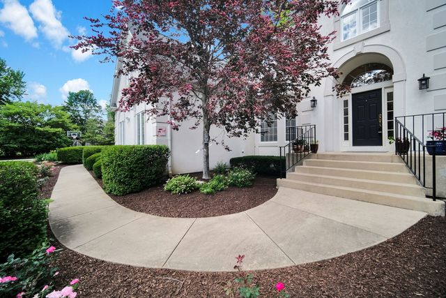 36W244 Fieldcrest Drive, St. Charles, IL 60175