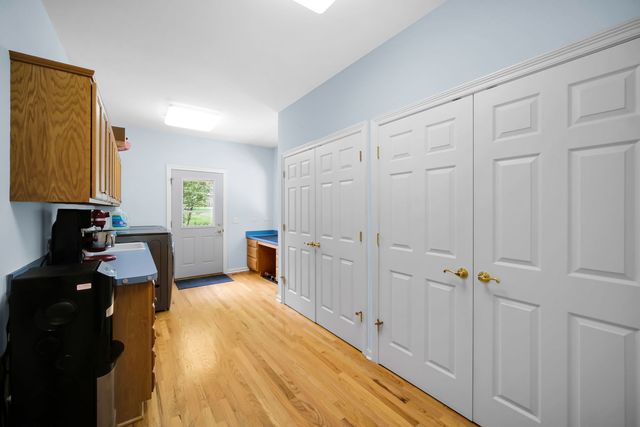 36W244 Fieldcrest Drive, St. Charles, IL 60175