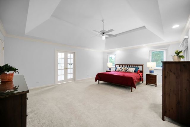 36W244 Fieldcrest Drive, St. Charles, IL 60175