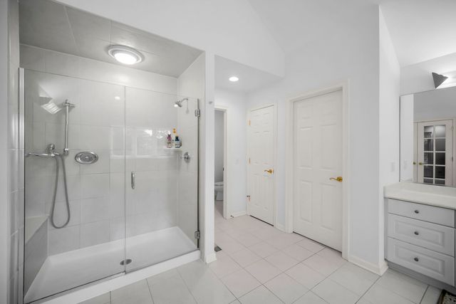 36W244 Fieldcrest Drive, St. Charles, IL 60175