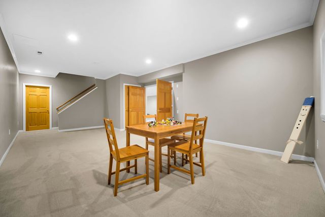 36W244 Fieldcrest Drive, St. Charles, IL 60175