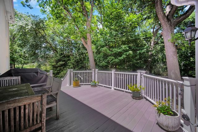 36W244 Fieldcrest Drive, St. Charles, IL 60175