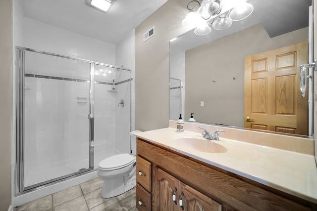 36W244 Fieldcrest Drive, St. Charles, IL 60175